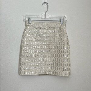 Banana Republic cream & silver metallic skirt 00P